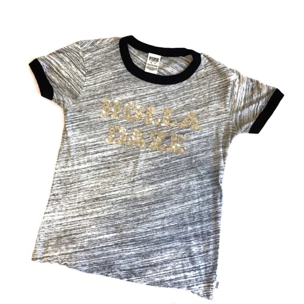 VS Pink HOLLA DAZE Gray tee
